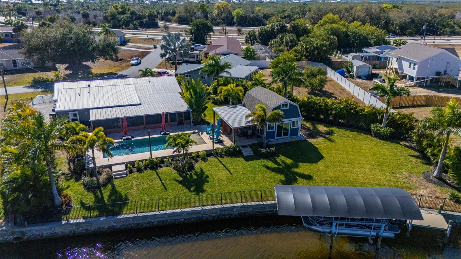 186 Chelsea Court, FL