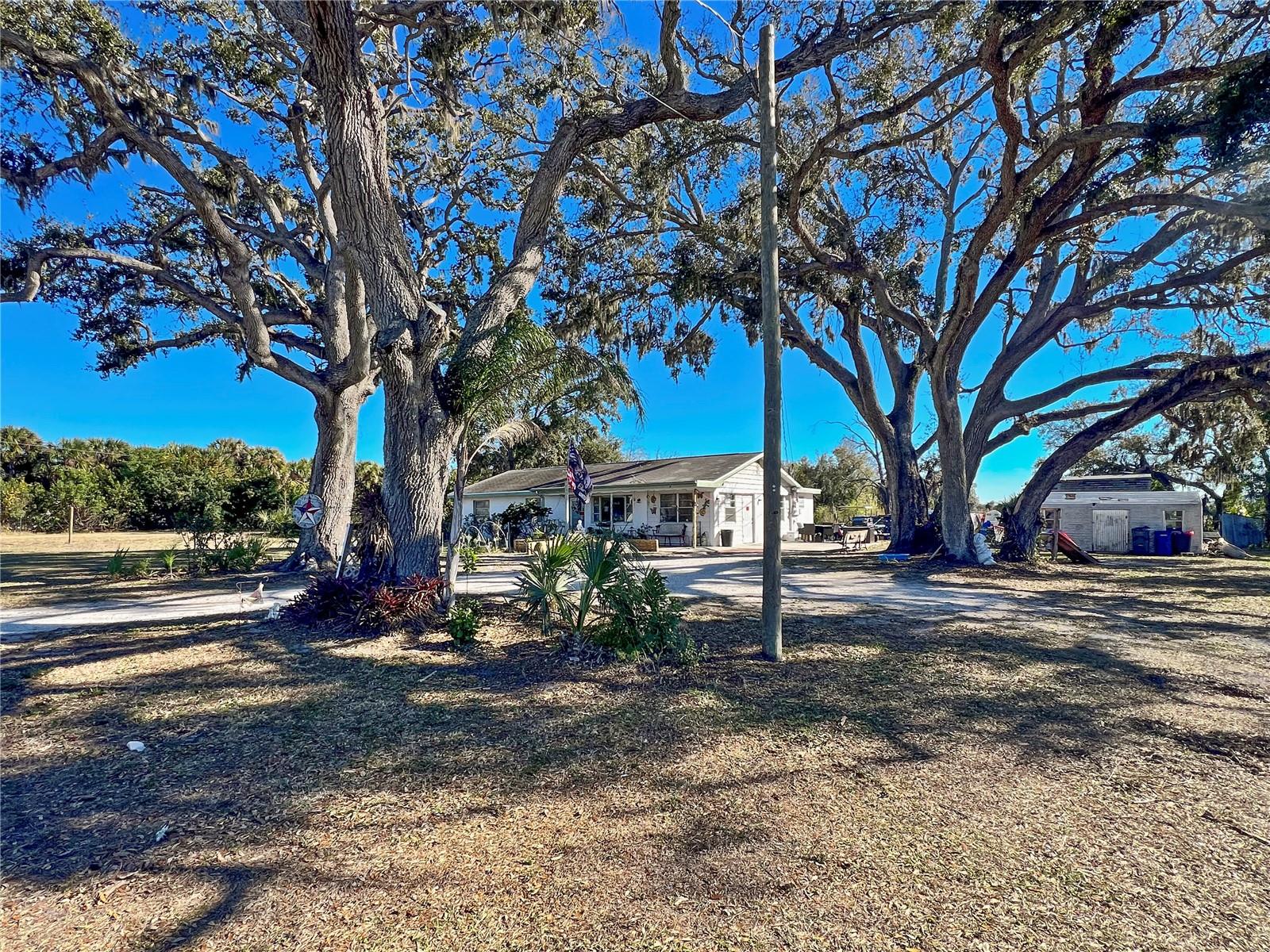 2519 Moccasin Wallow Road, FL