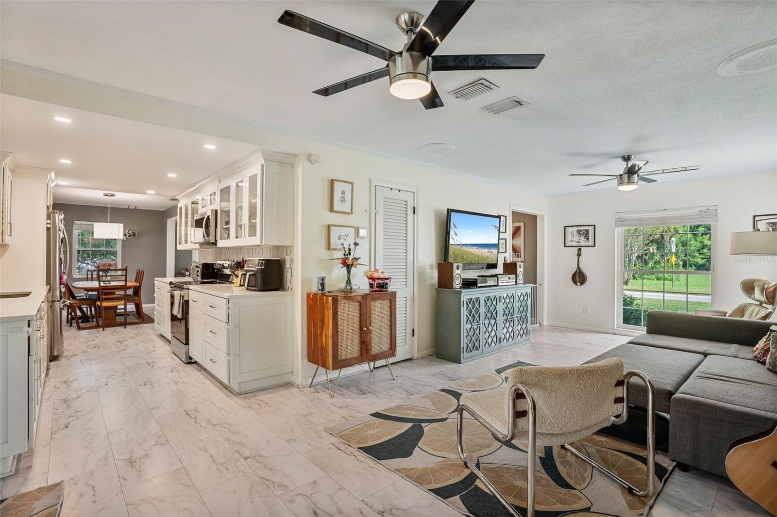 2464 Lydia Way, FL