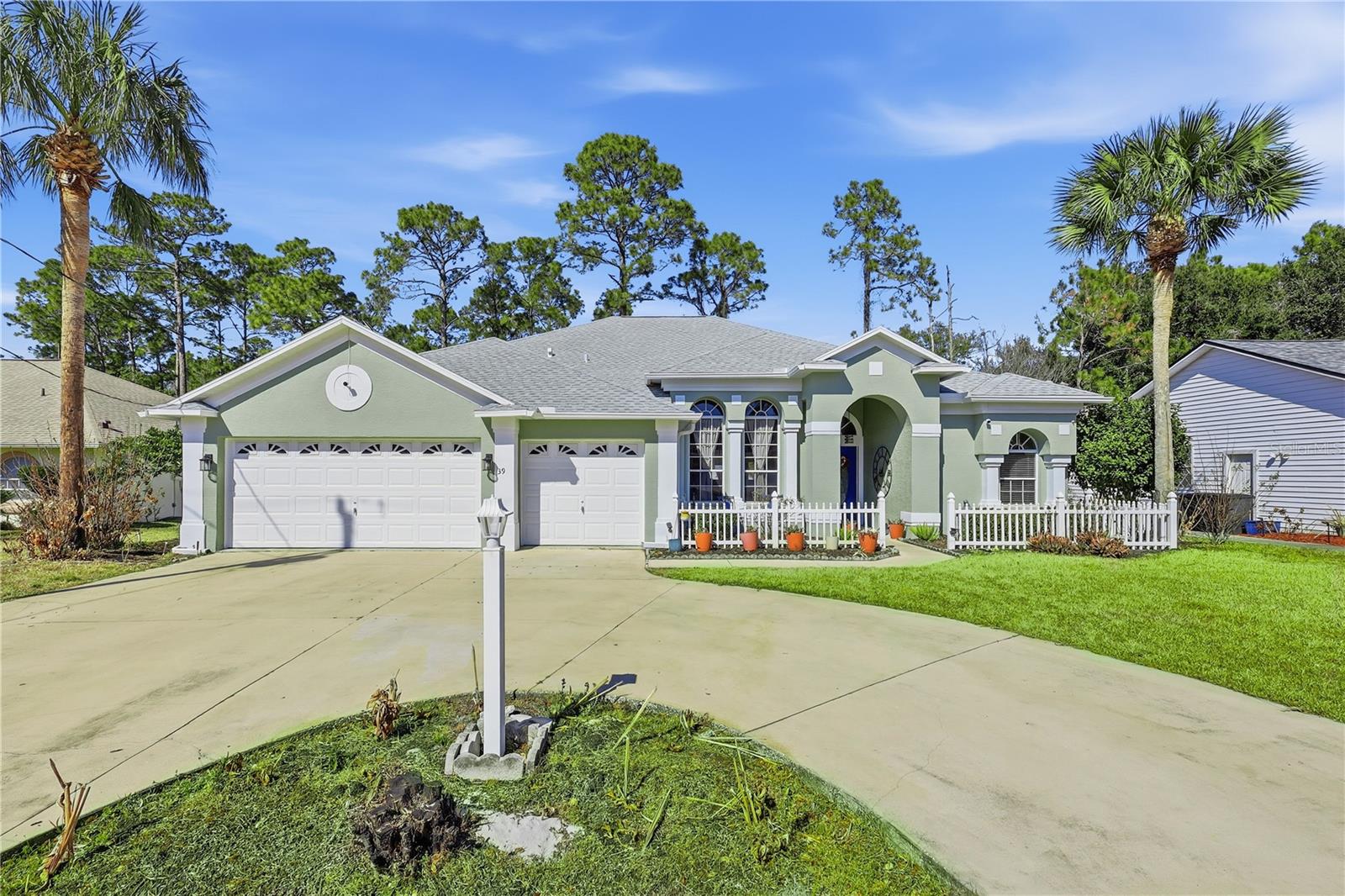 39 Woodhollow Lane, FL