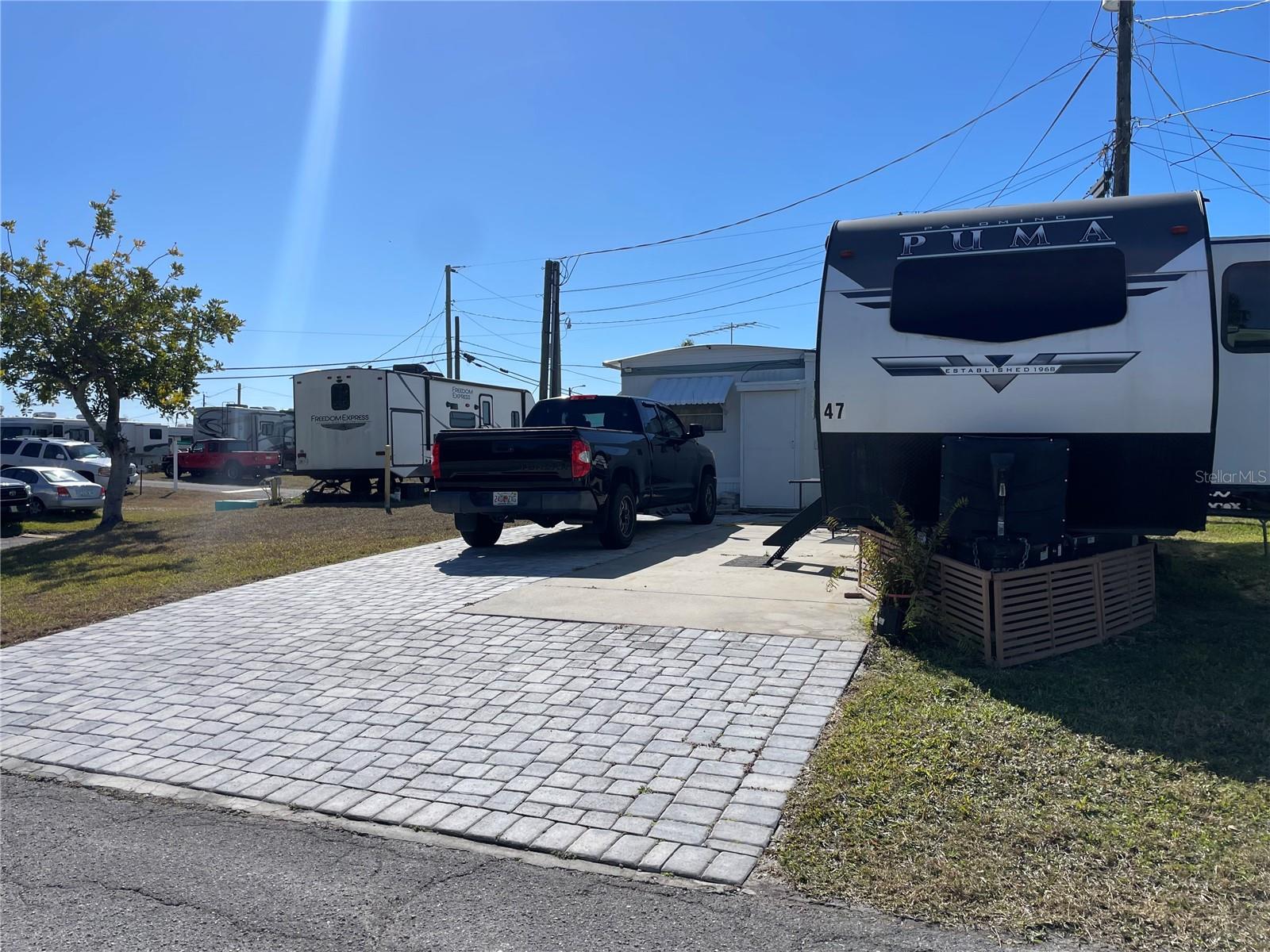 47 Illinois Street, FL