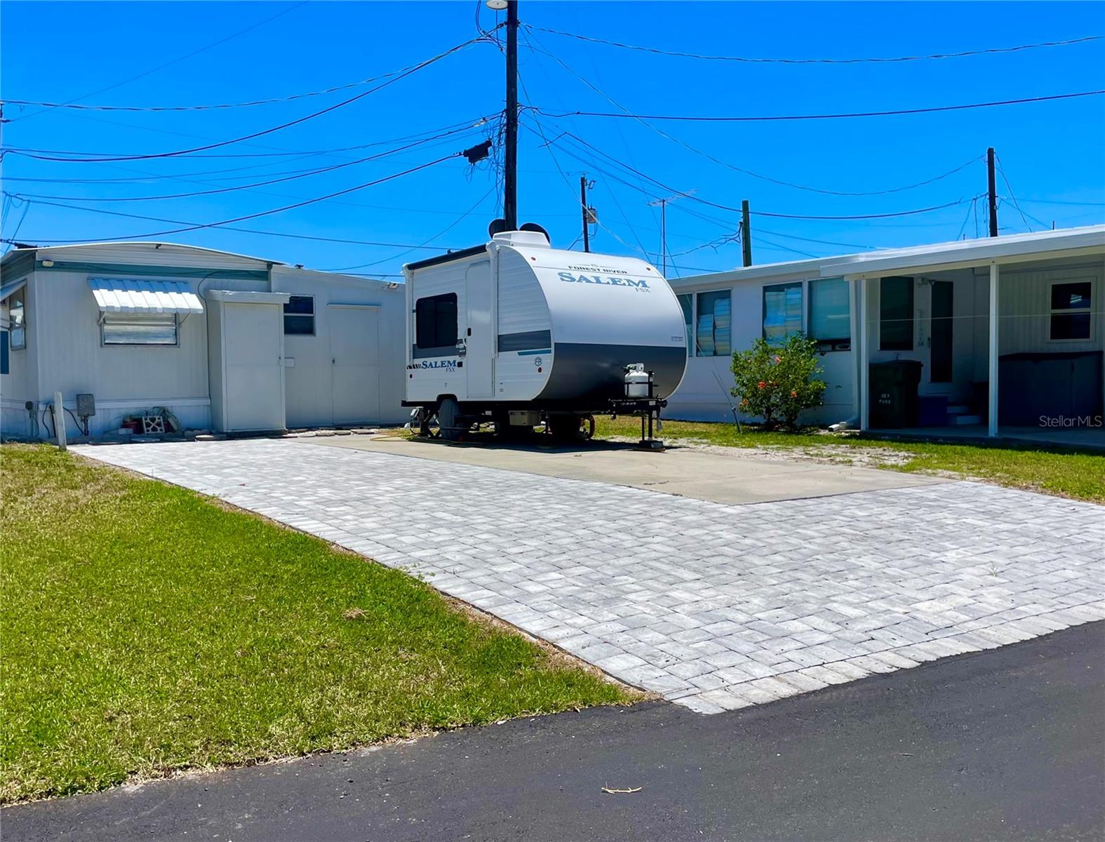 47 Illinois Street, FL