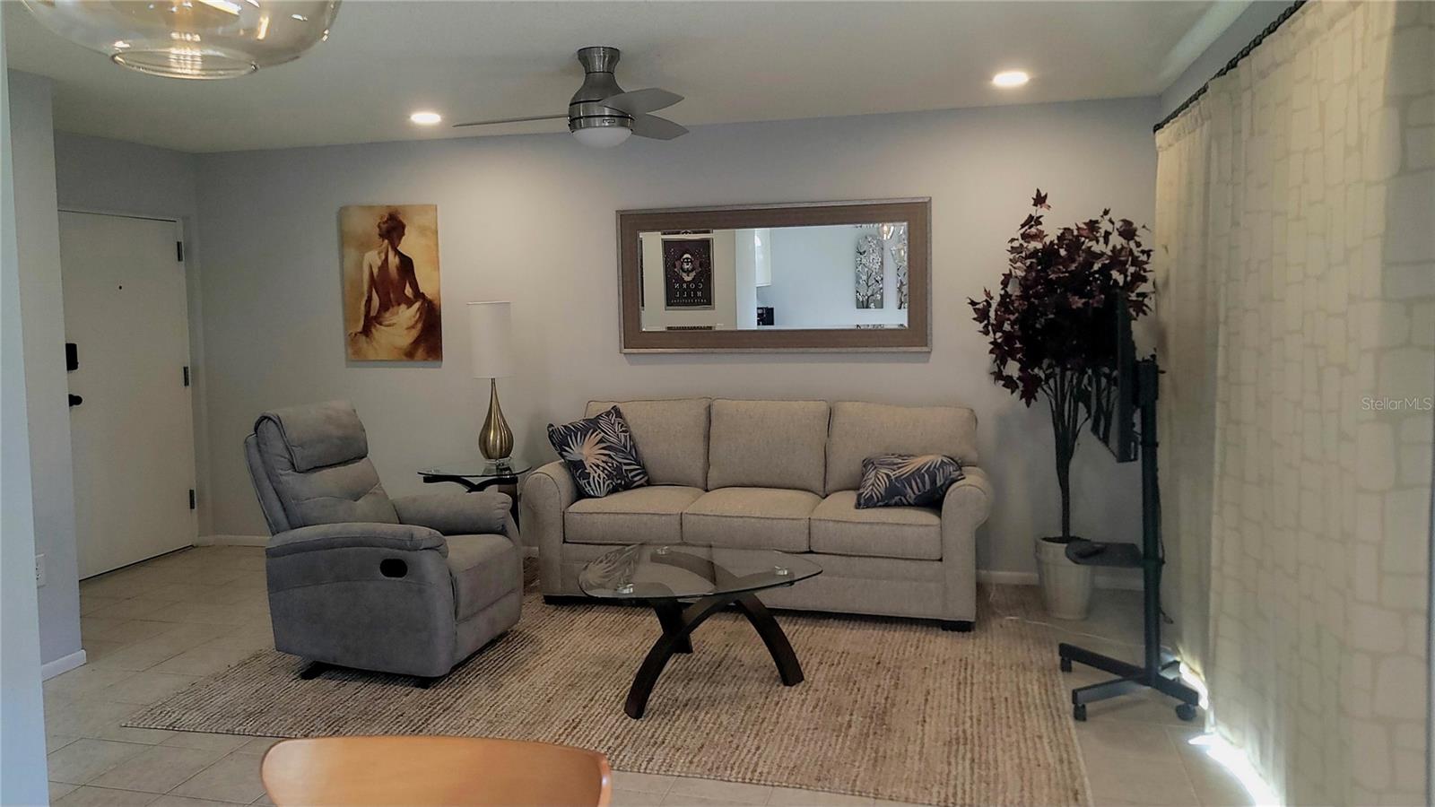 4215 East Bay Drive, FL