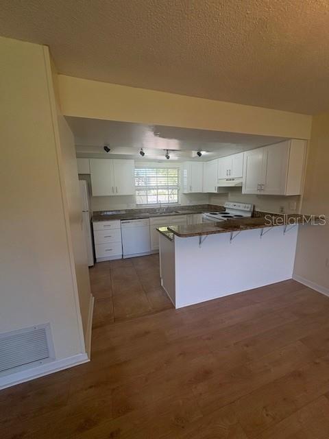 68 Country Club Drive, FL