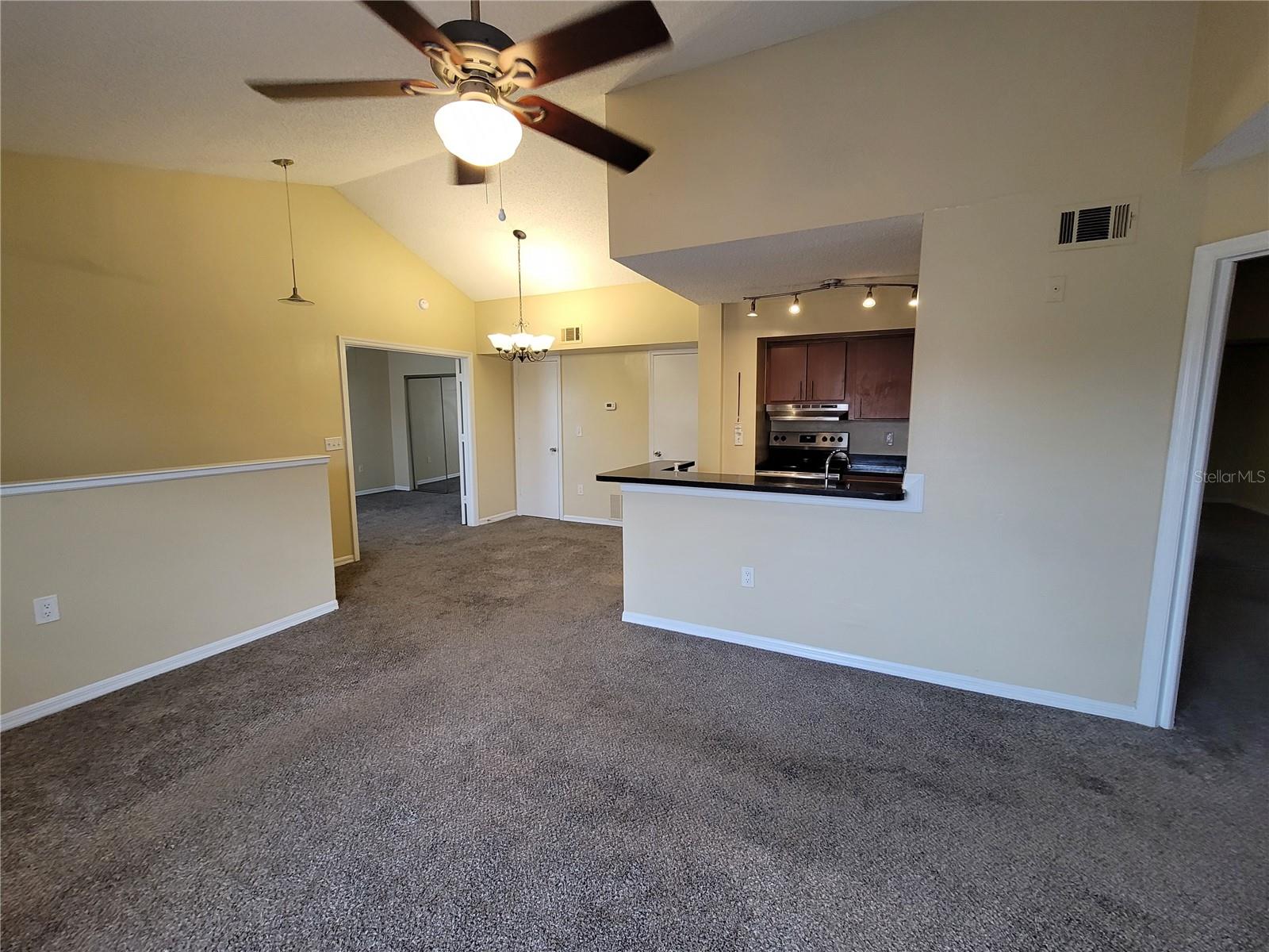 421 Fountainhead Circle, FL
