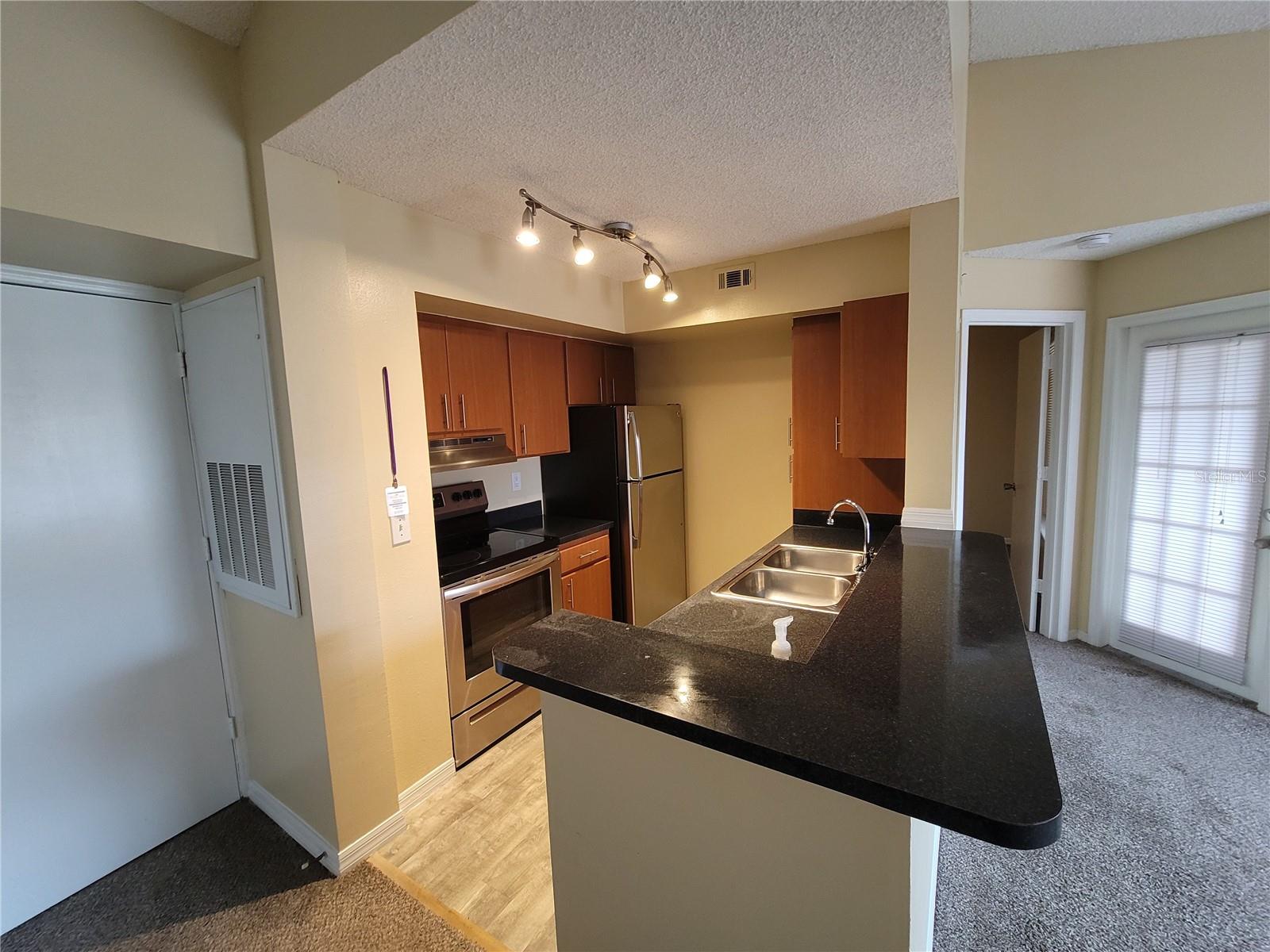 421 Fountainhead Circle, FL