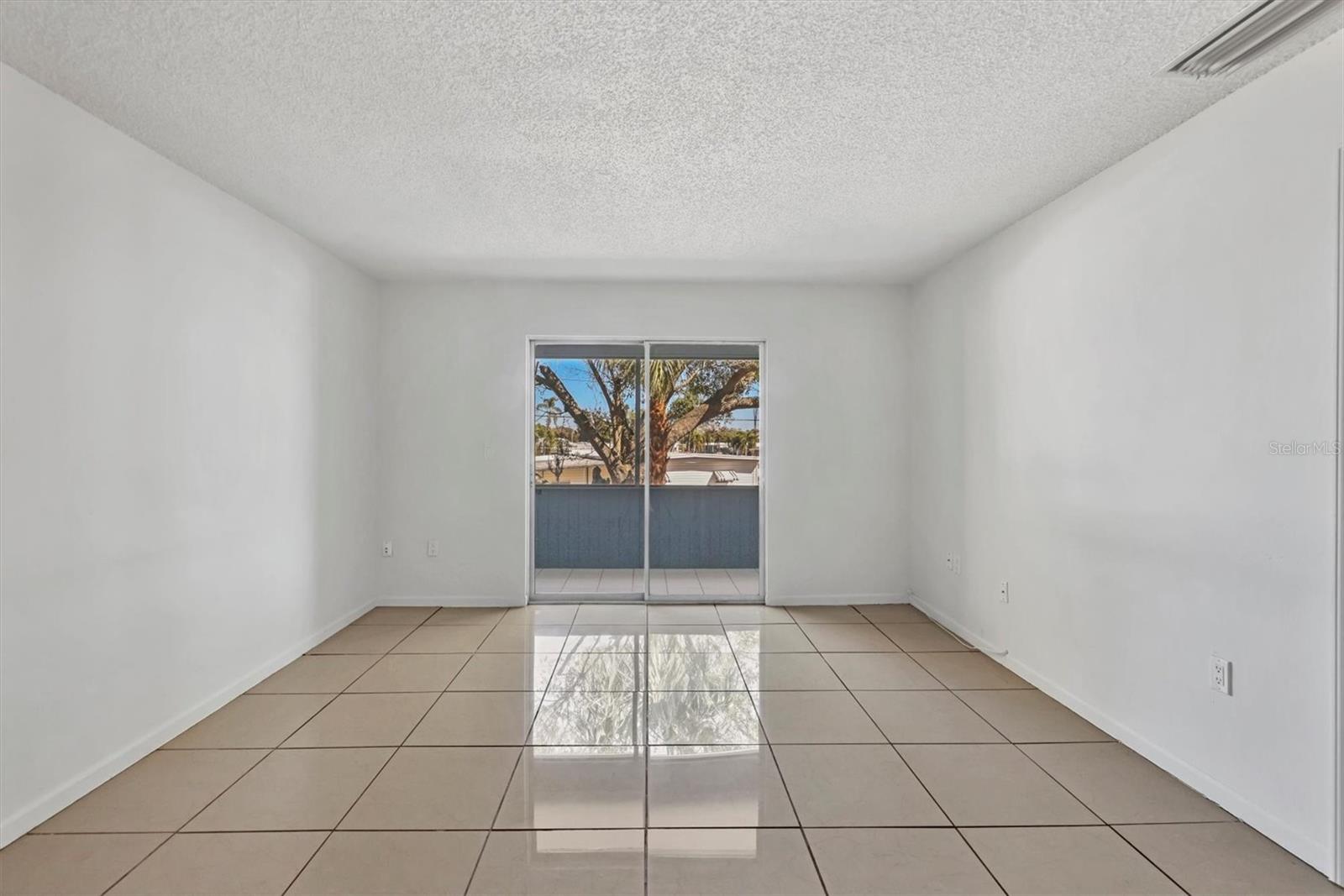 5503 Fountain Lake Circle, FL
