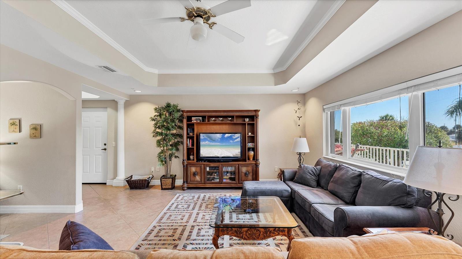 2245 Beach Rd., FL
