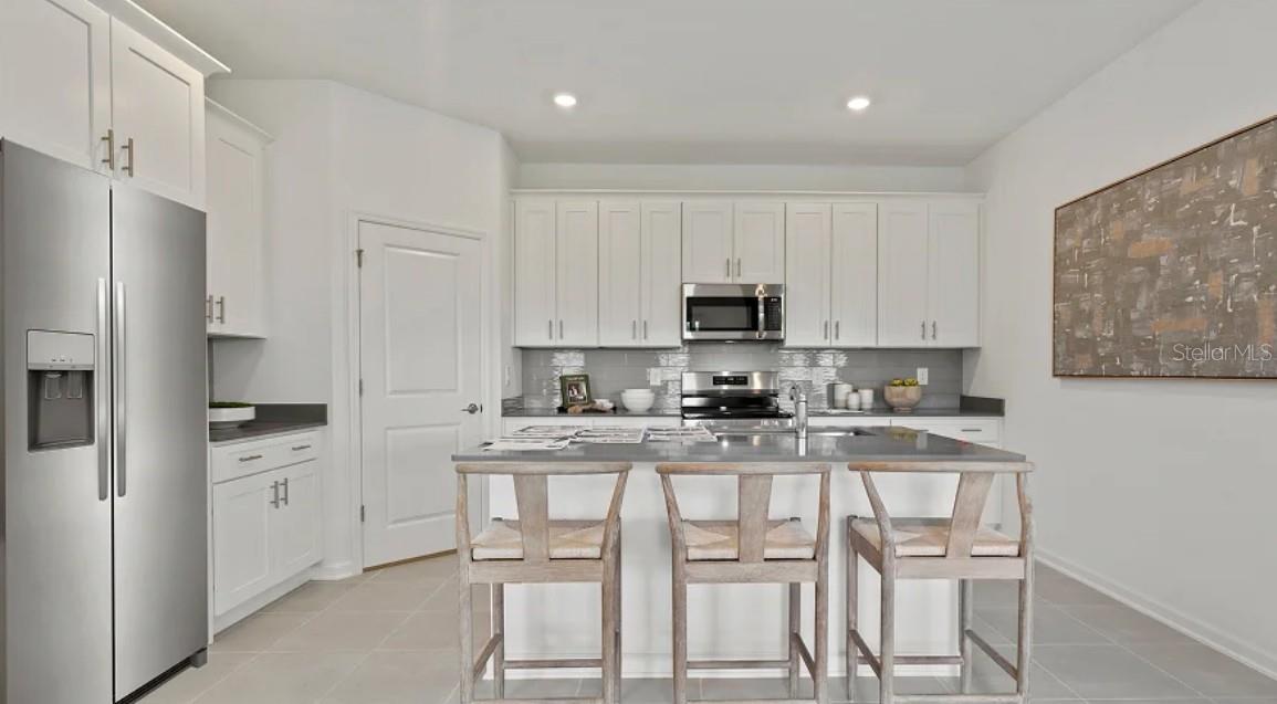 4246 St Thomas Way, FL