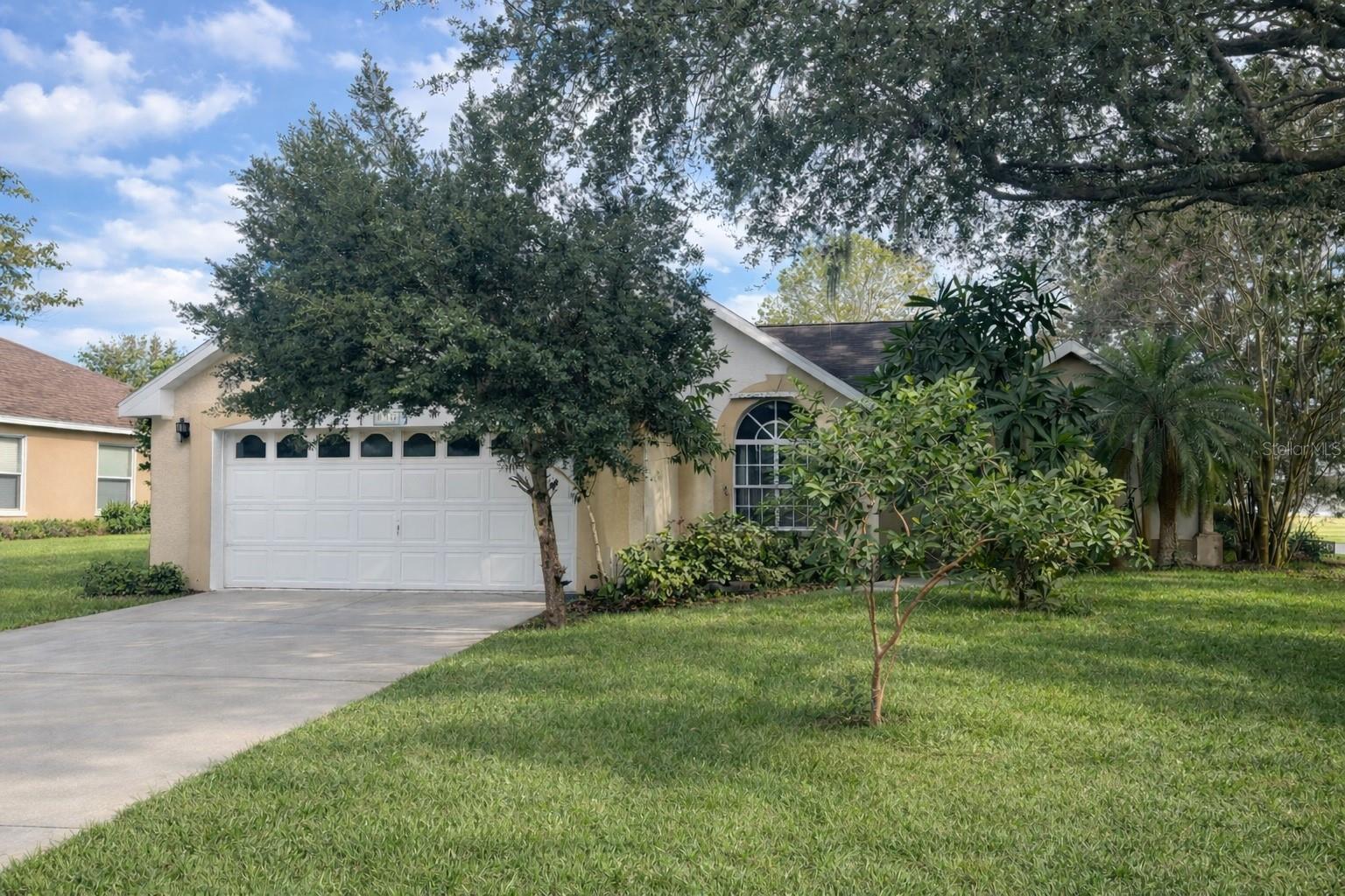 1901 Ashley Oaks Court, FL