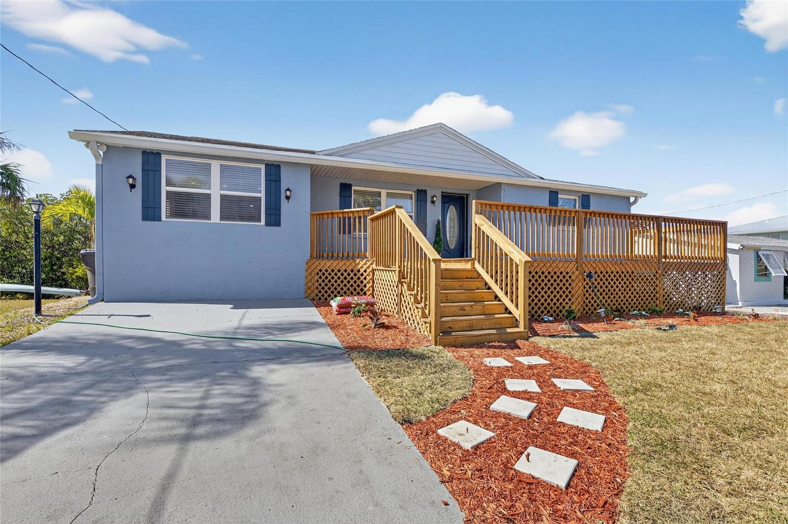 827 Seabreeze Drive, FL