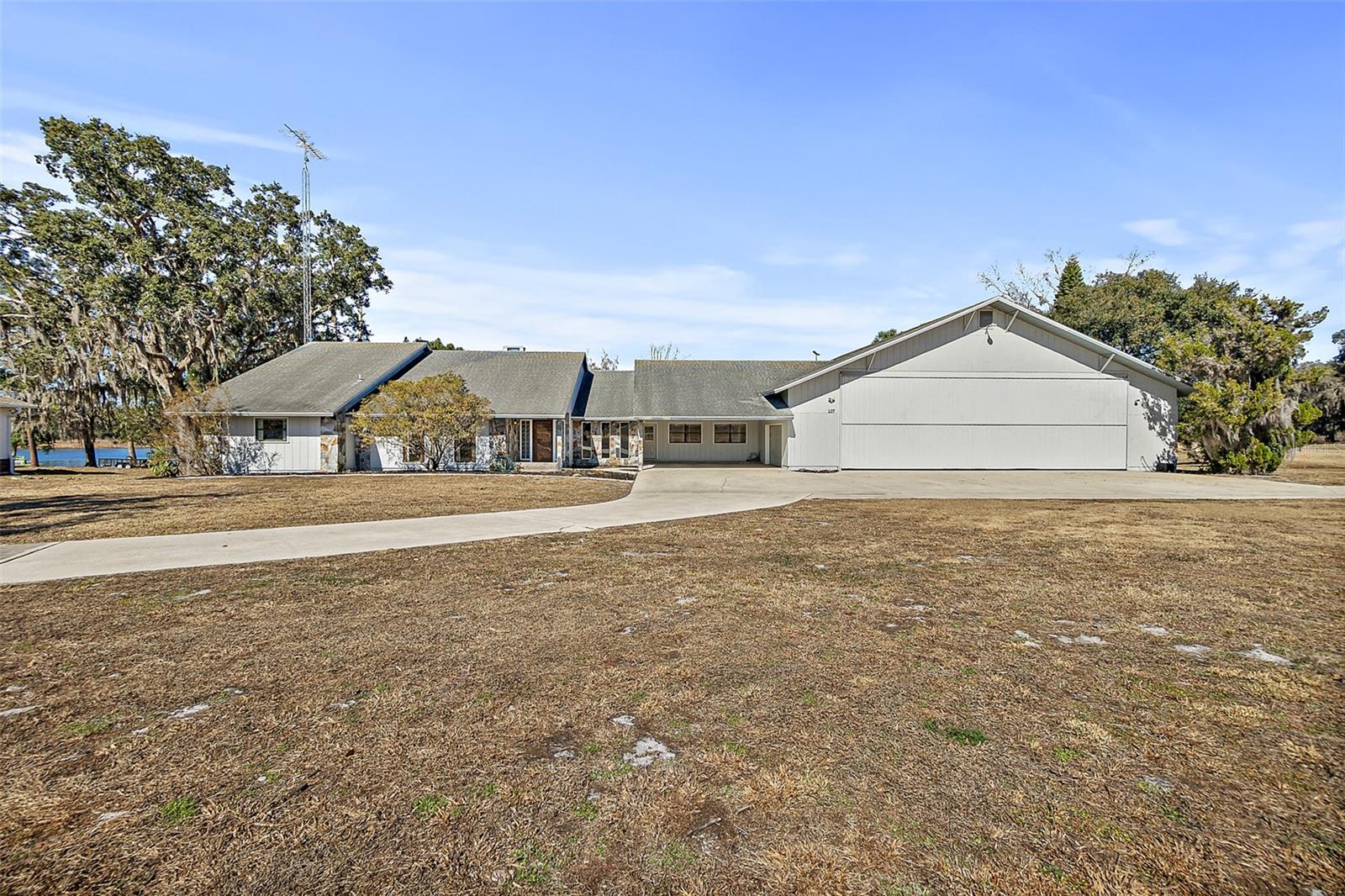 127 Eagles Nest Lane, FL