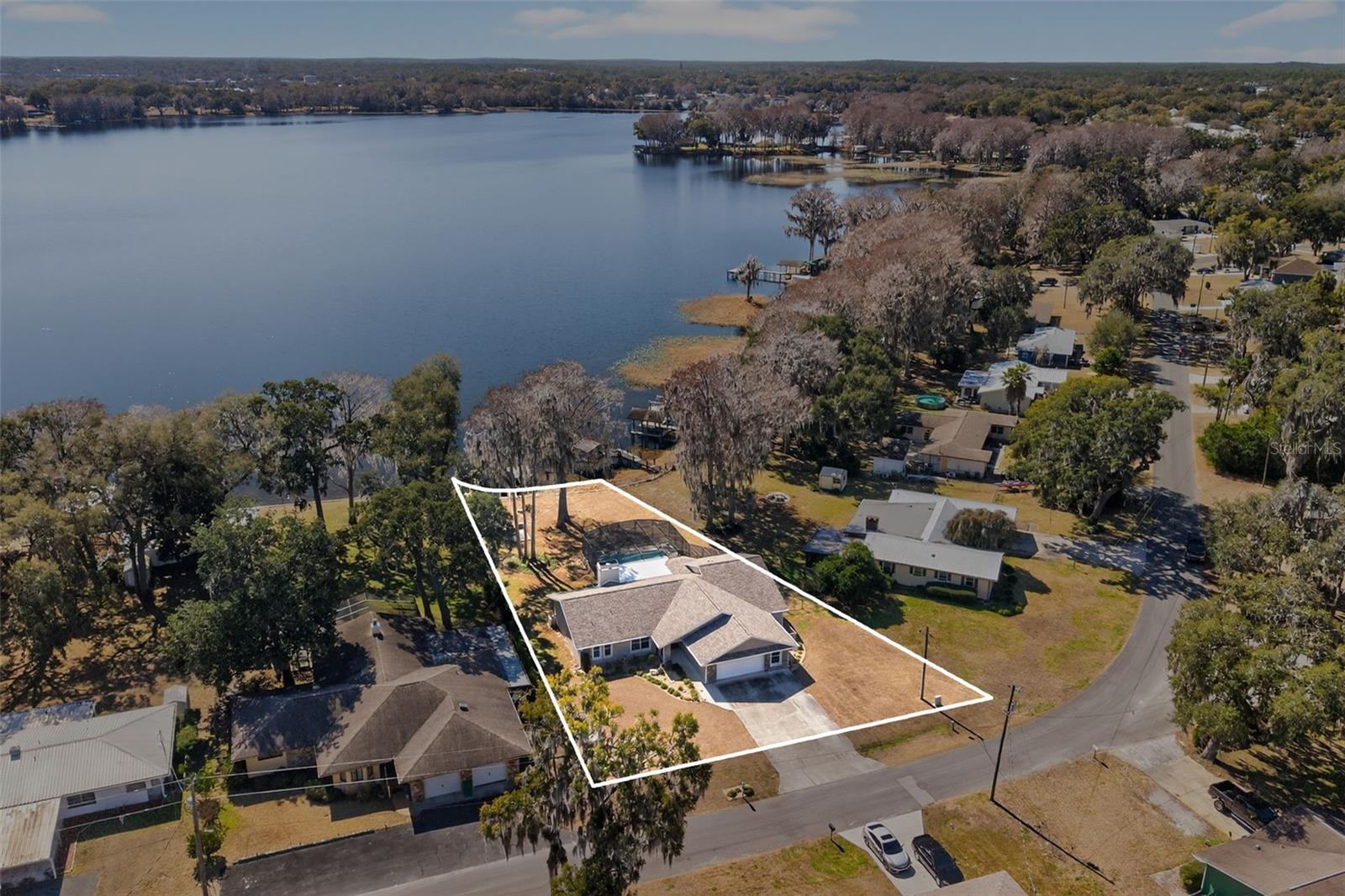 115 Hunting Lodge Drive, FL