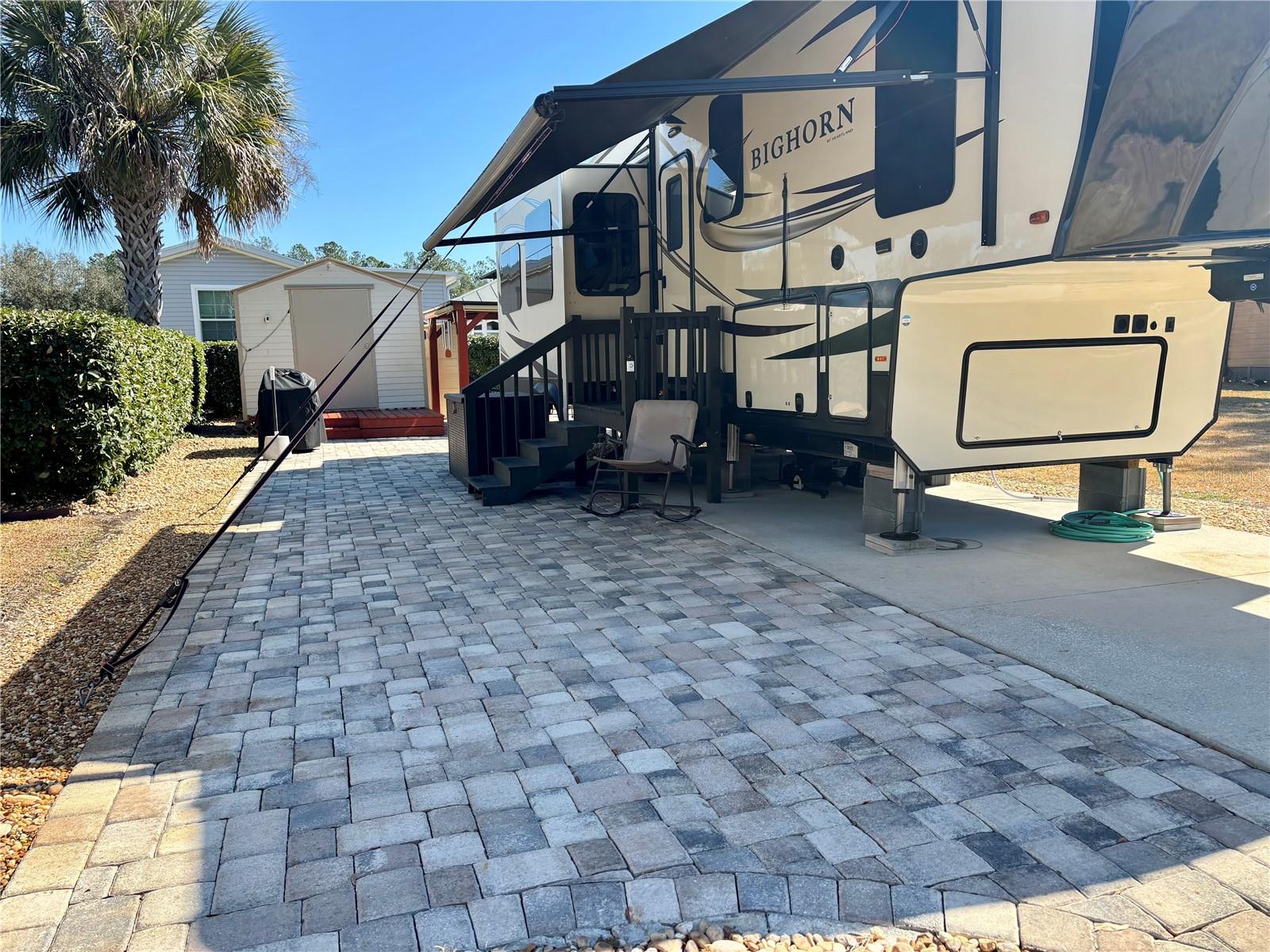 3047 102nd Avenue Road, FL