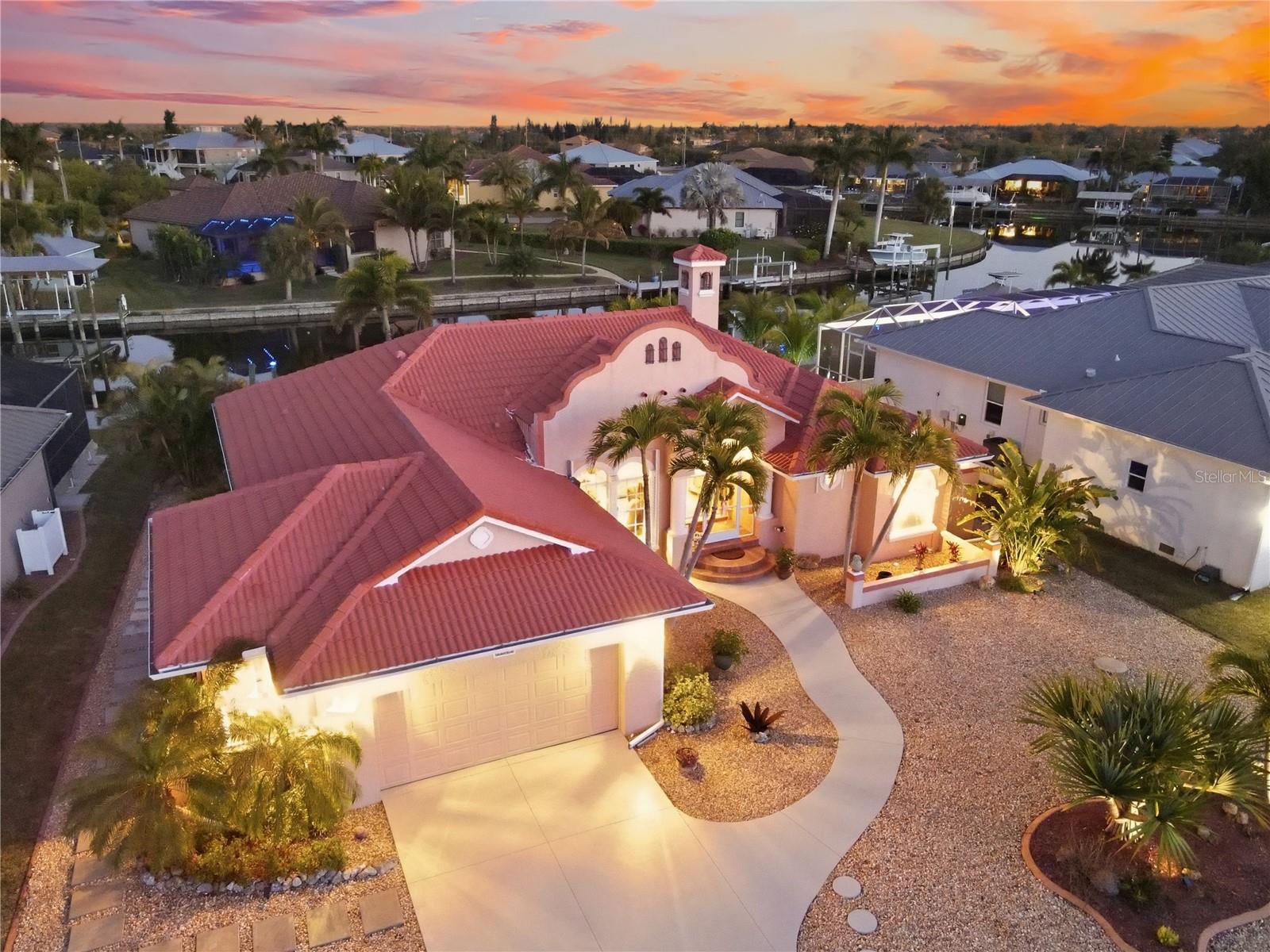 8242 Arlewood Circle, FL