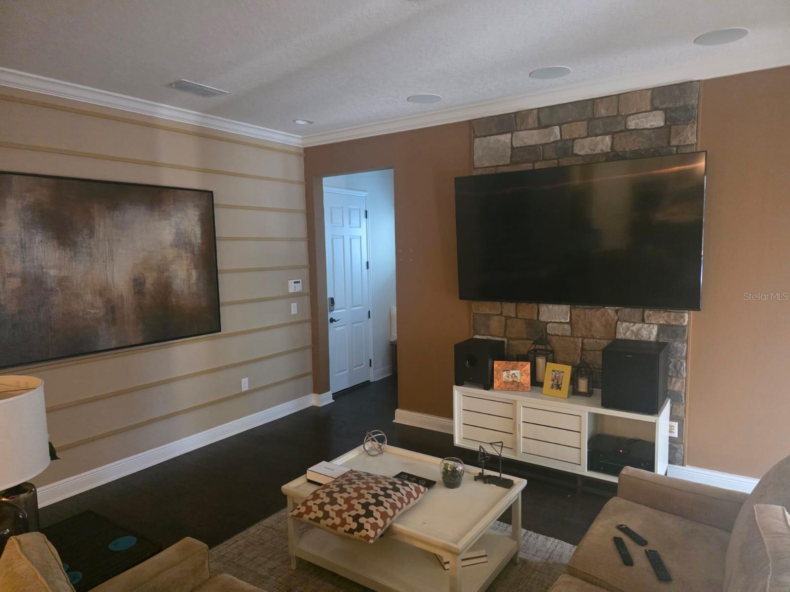 9312 Holliston Creek Place, FL