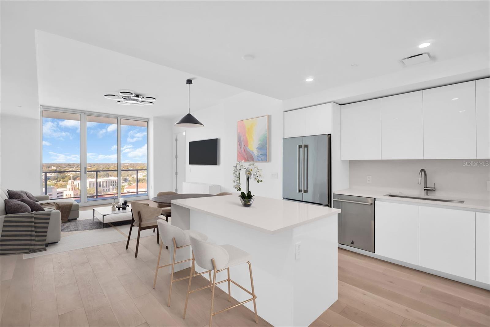 400 Central Avenue, FL