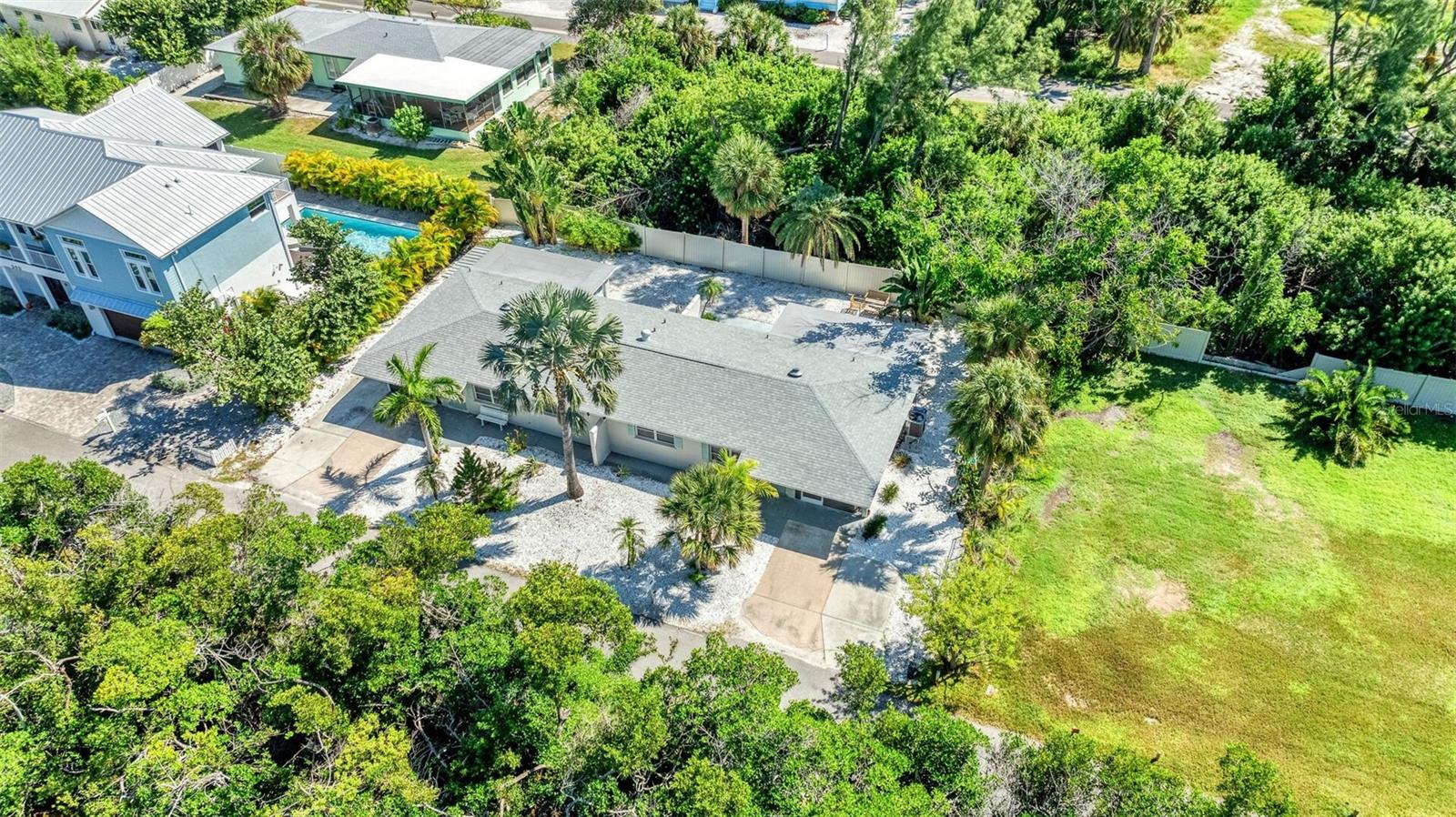 578 Companion Way, FL