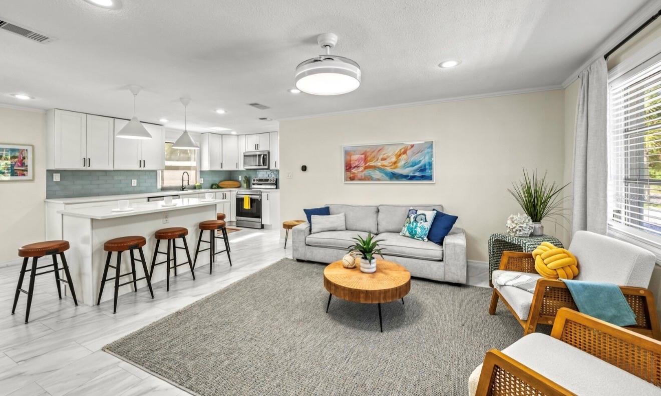578 Companion Way, FL