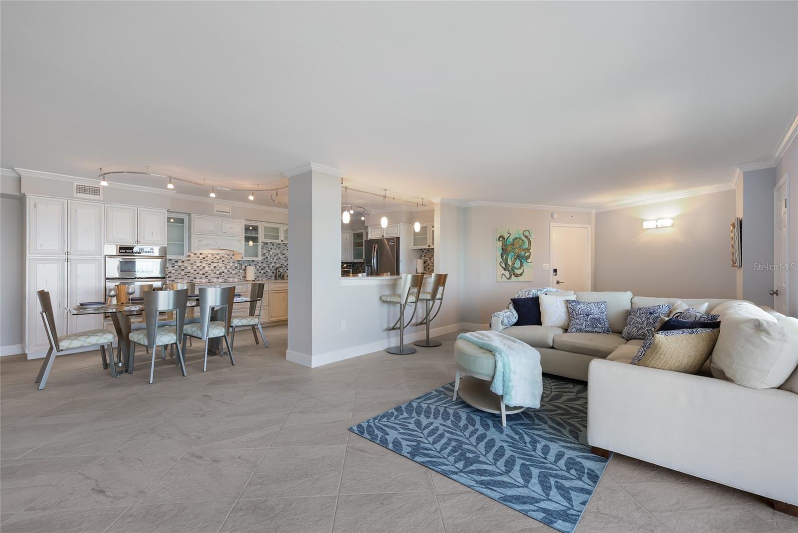 101 Benjamin Franklin Drive, FL