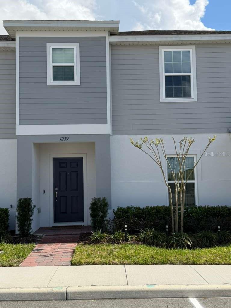 1239 Sand Torch Circle, FL