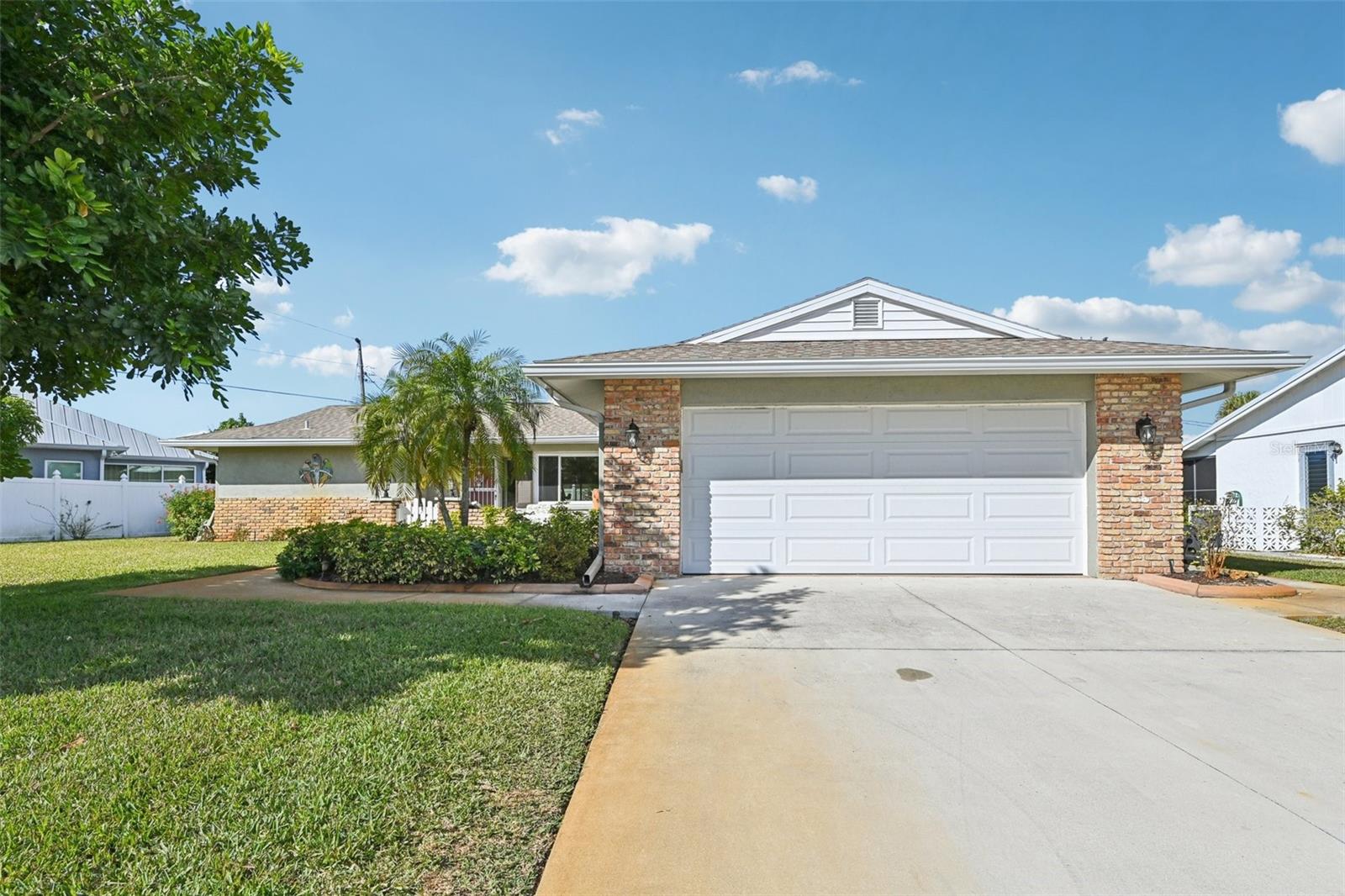 101 Algiers Drive, FL