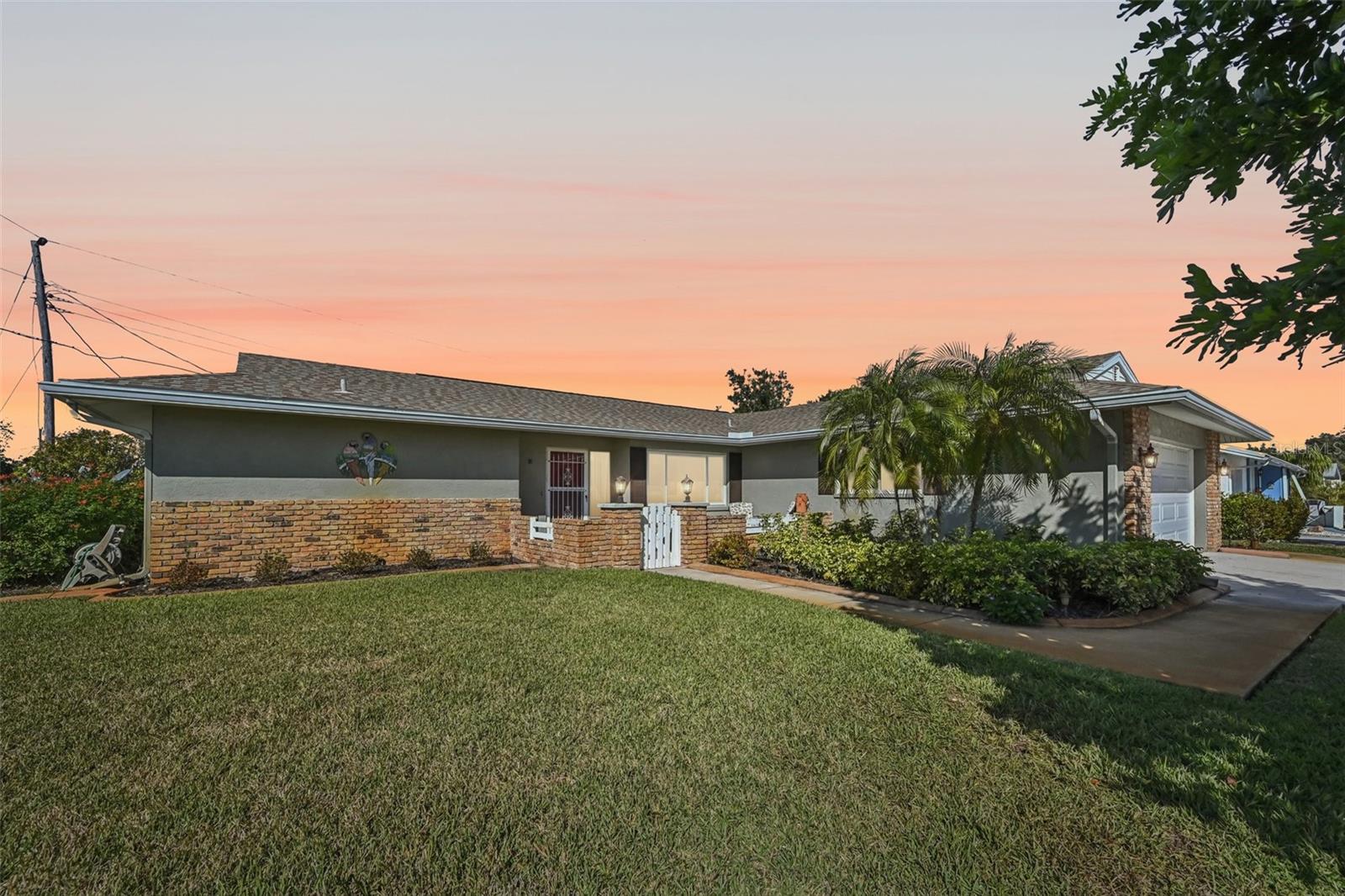101 Algiers Drive, FL