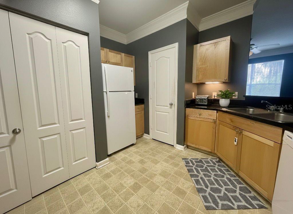 8836 Villa View Circle, FL