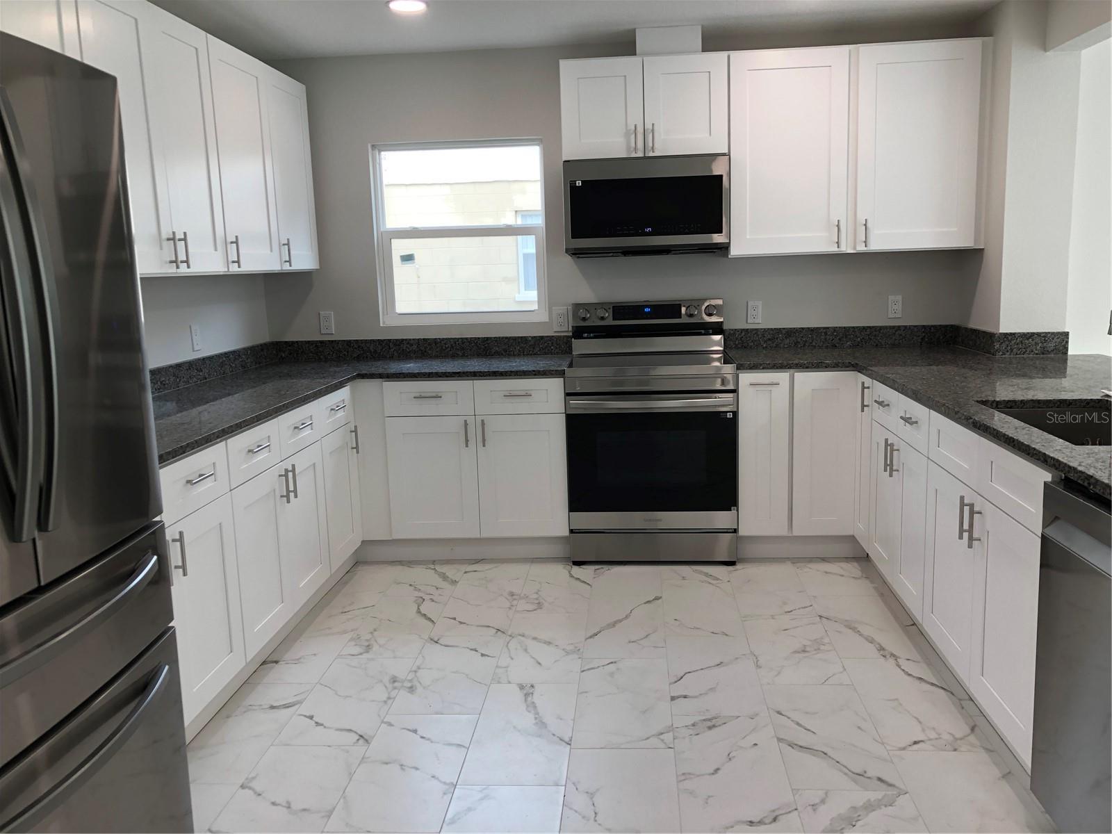 345 Parkland Avenue, FL