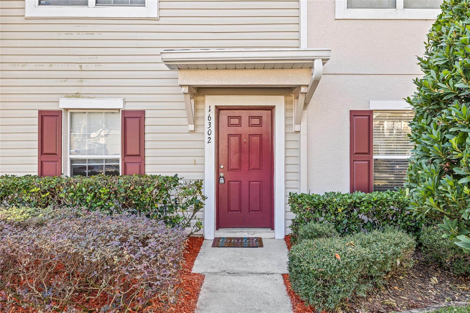 16302 Swan View Circle, FL