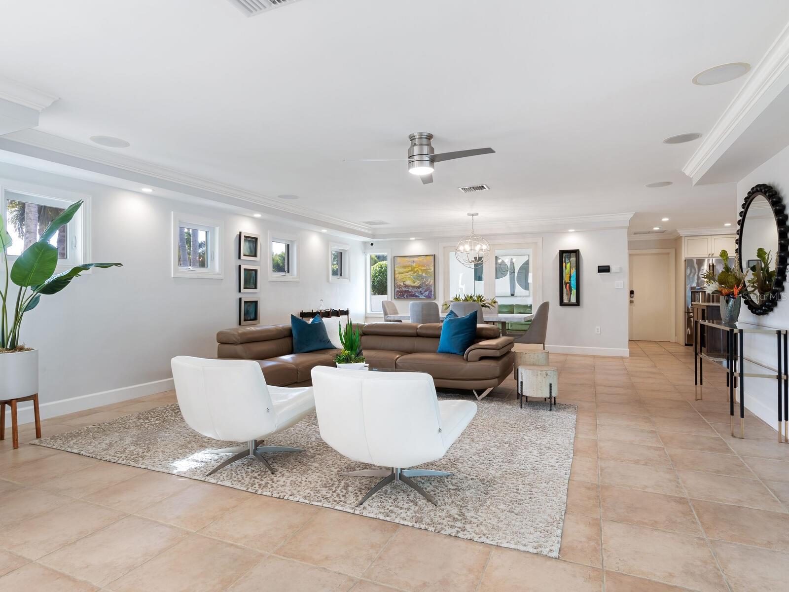 606 Owl Way, FL