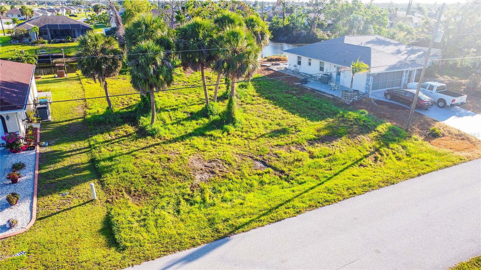 22 Mark Twain Lane, FL