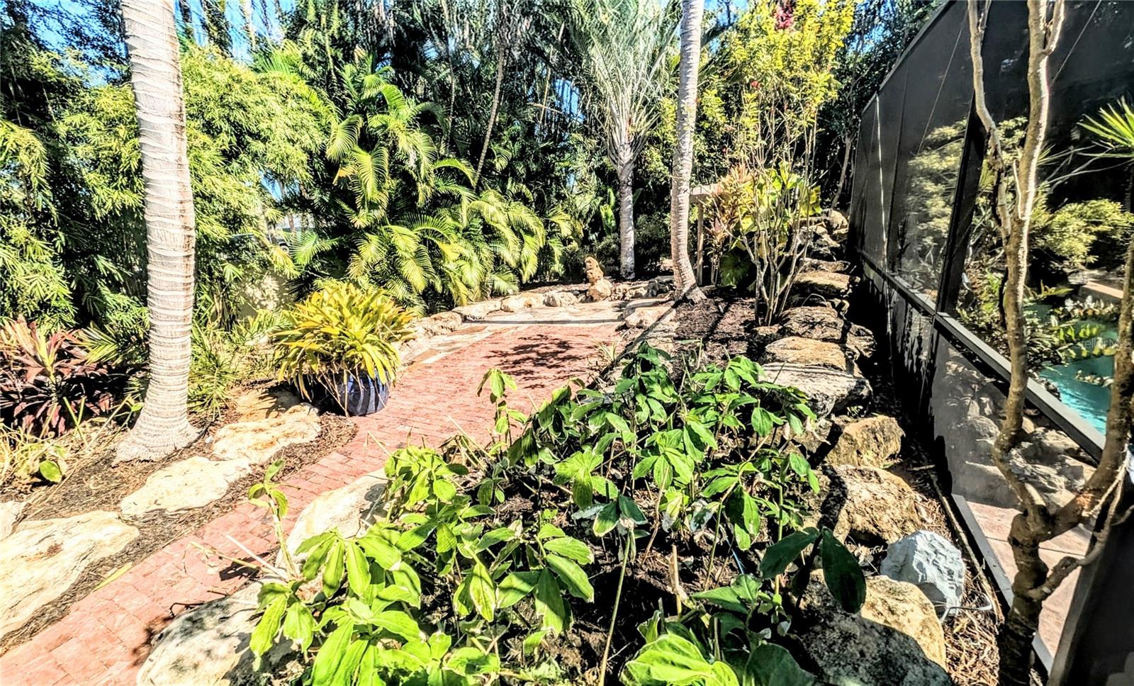 124 Turquoise Lane, FL