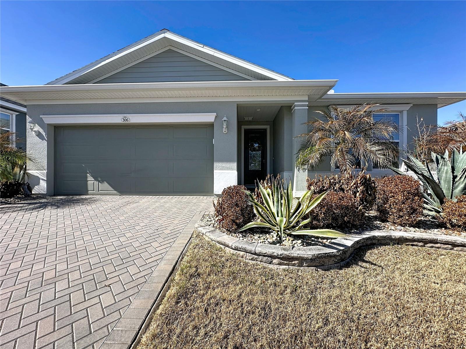 306 Alcove Drive, FL
