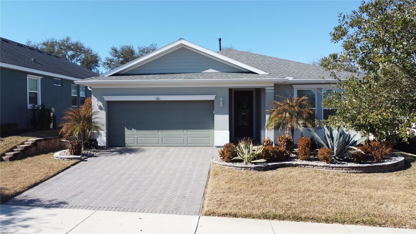 306 Alcove Drive, FL