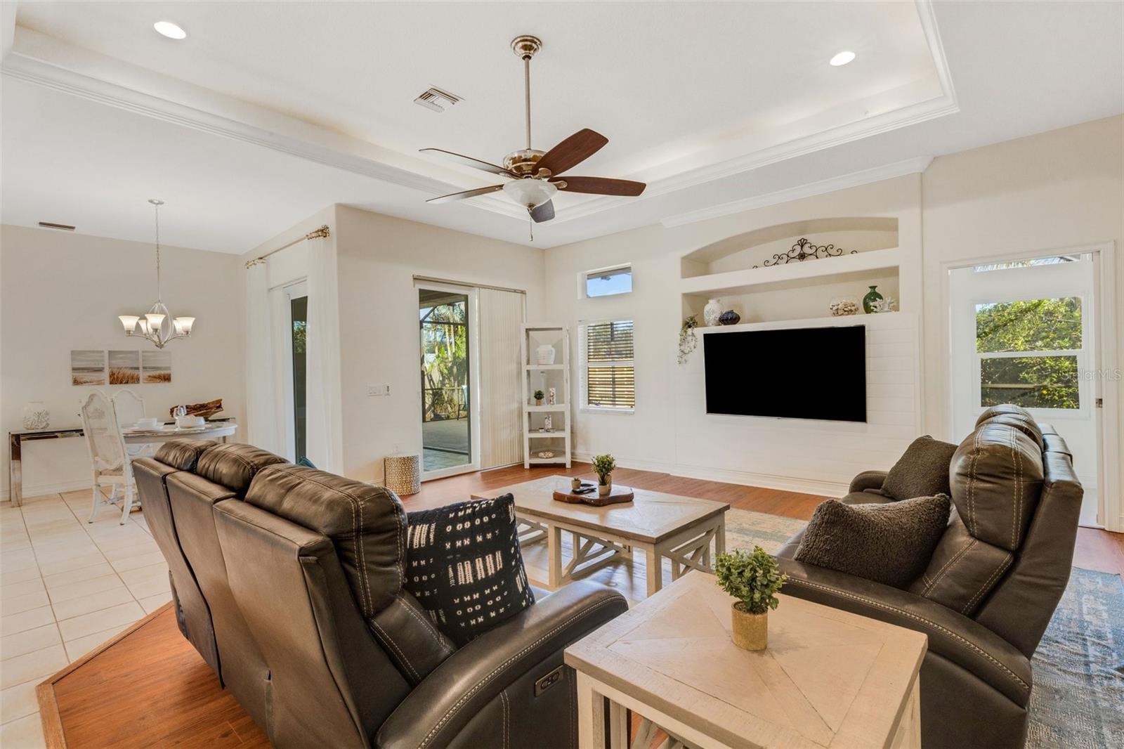 4801 Edgemont Court, FL