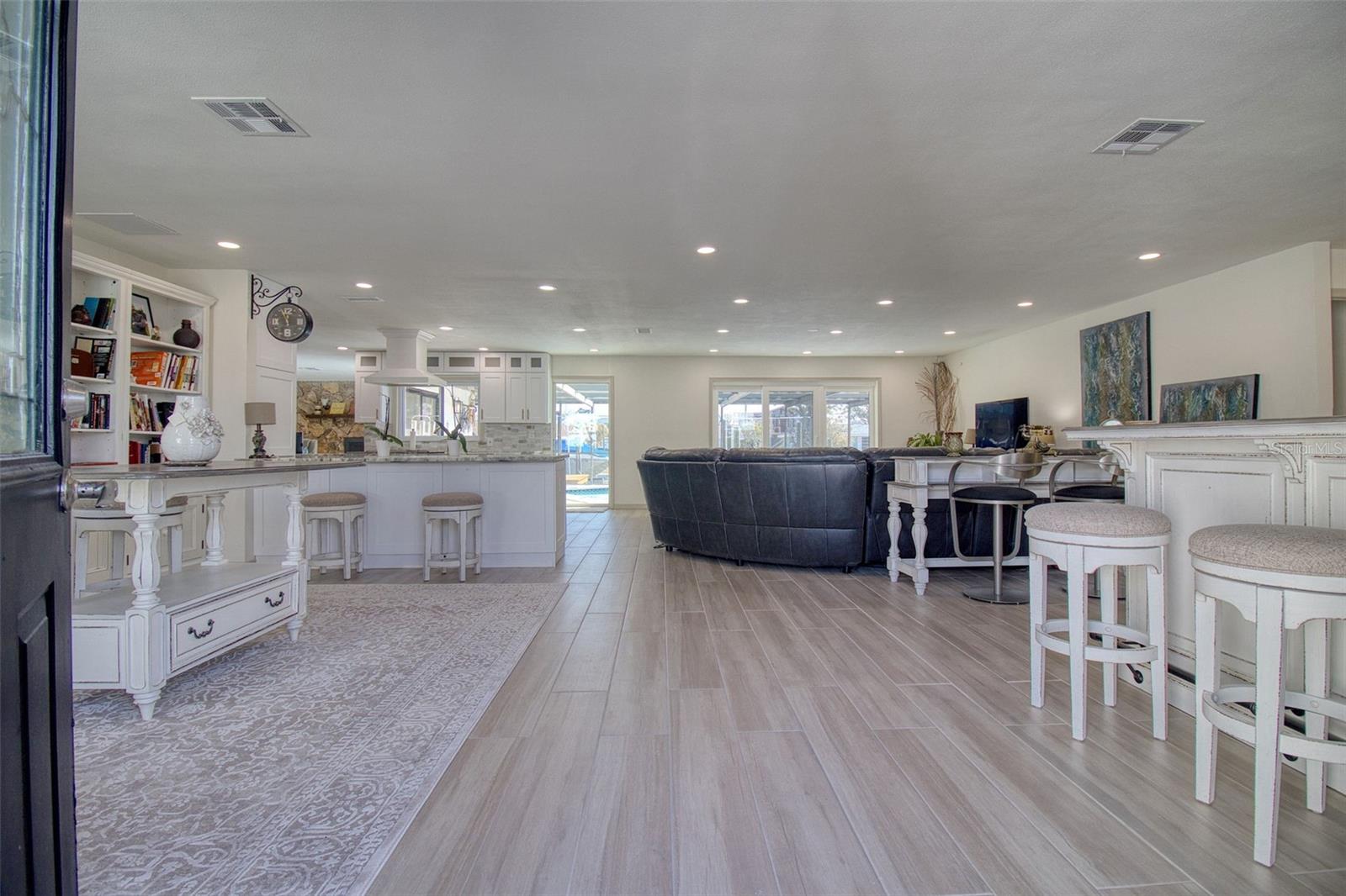 13804 Plumosa Avenue, FL