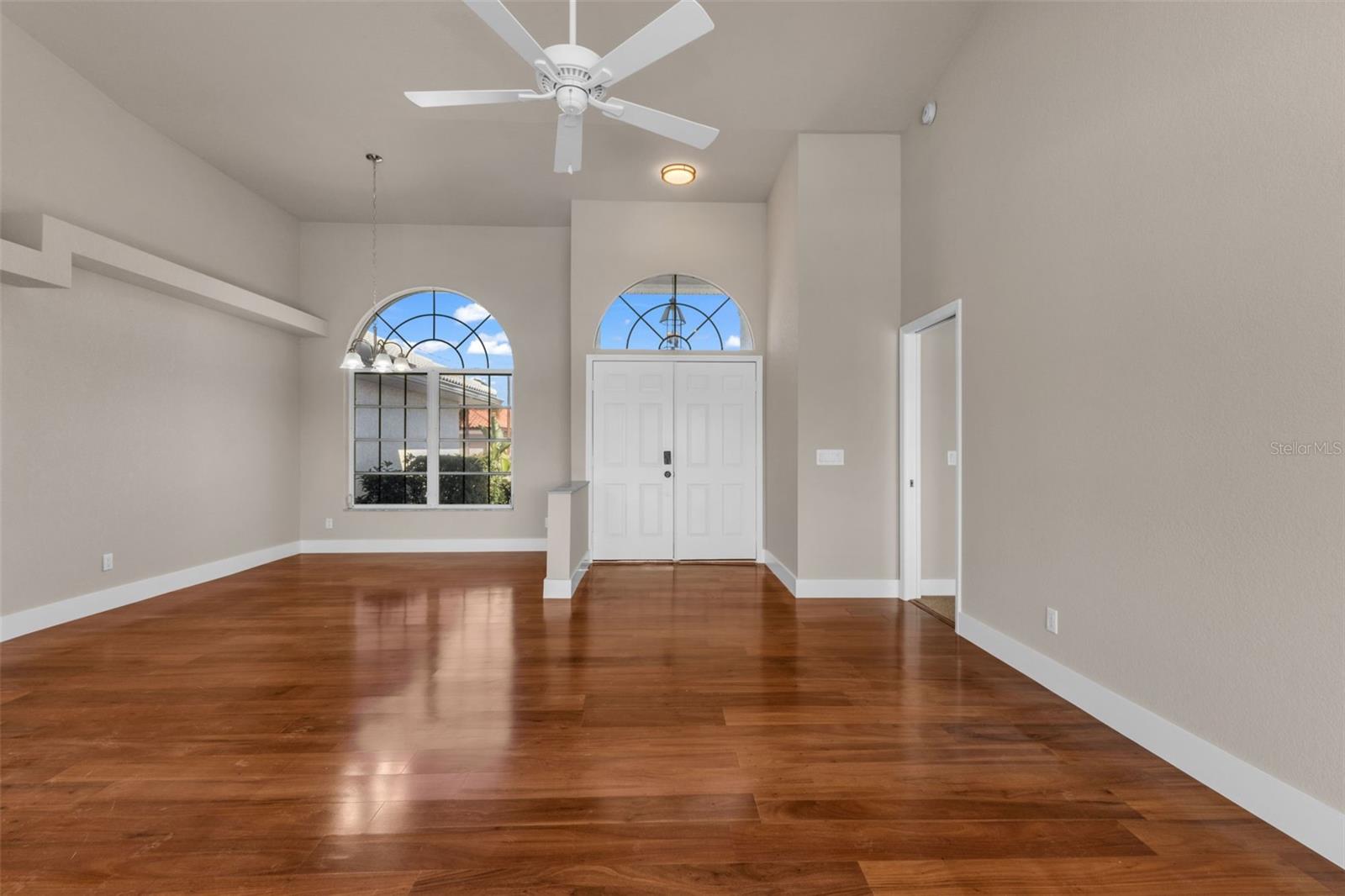 155 Crescent Drive, FL