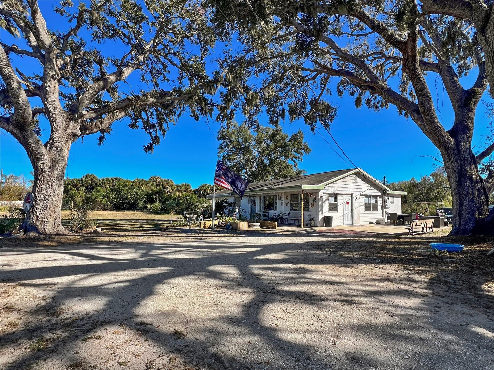 2519 Moccasin Wallow Road, FL