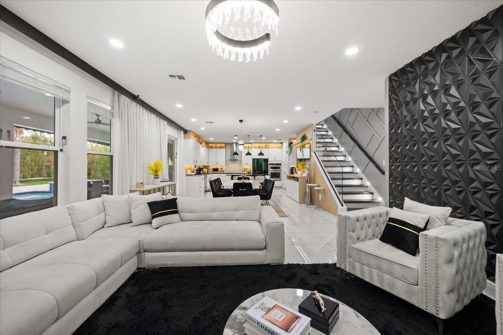 8109 Ludington Circle, FL