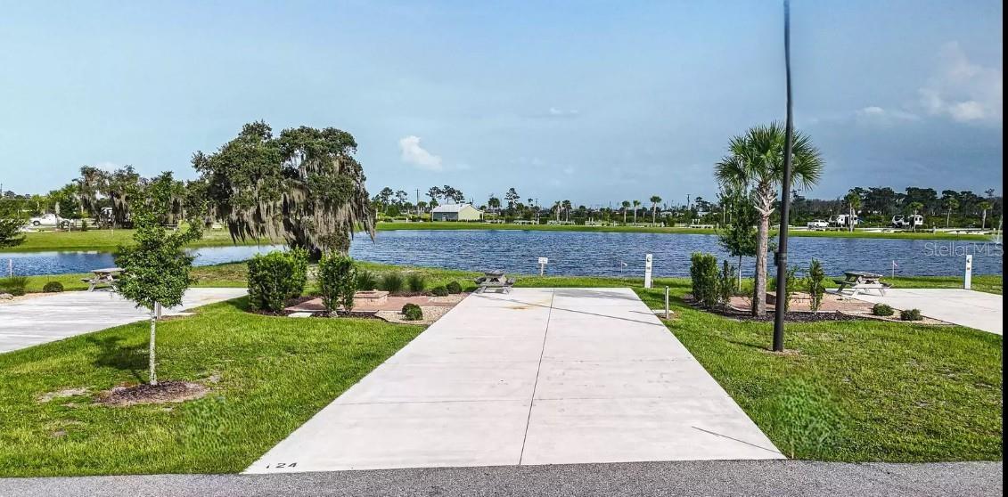 124 Rhett Boulevard, FL
