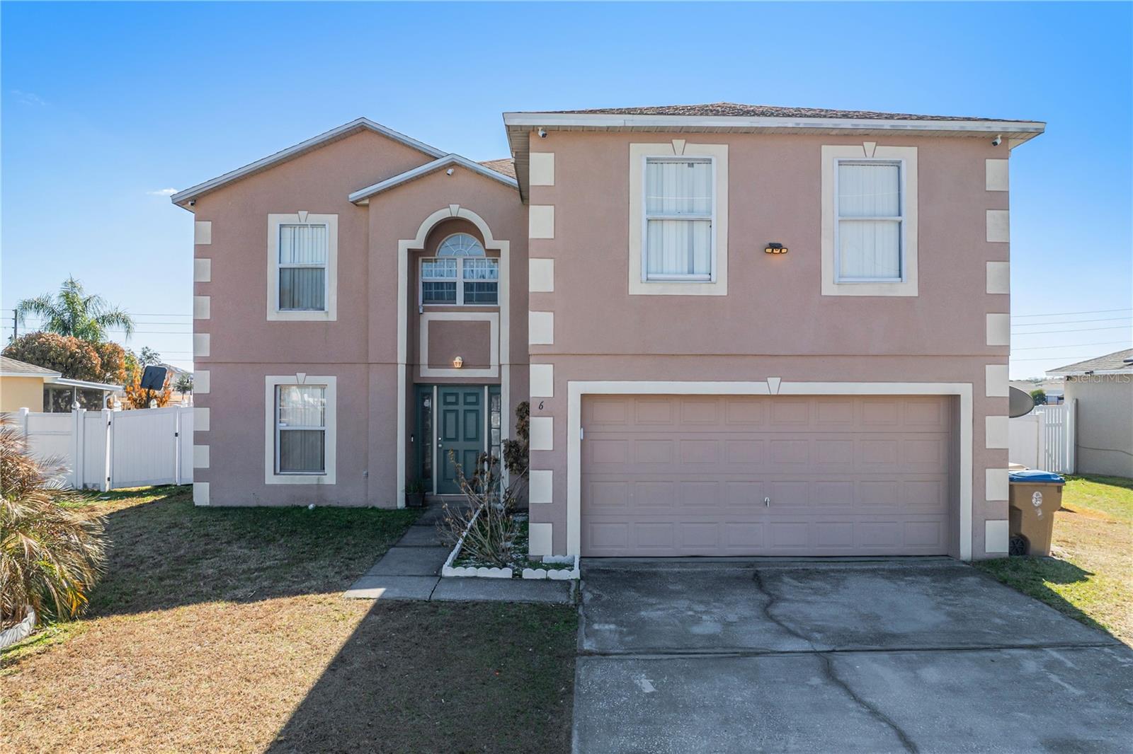 6 Alicante Court, FL