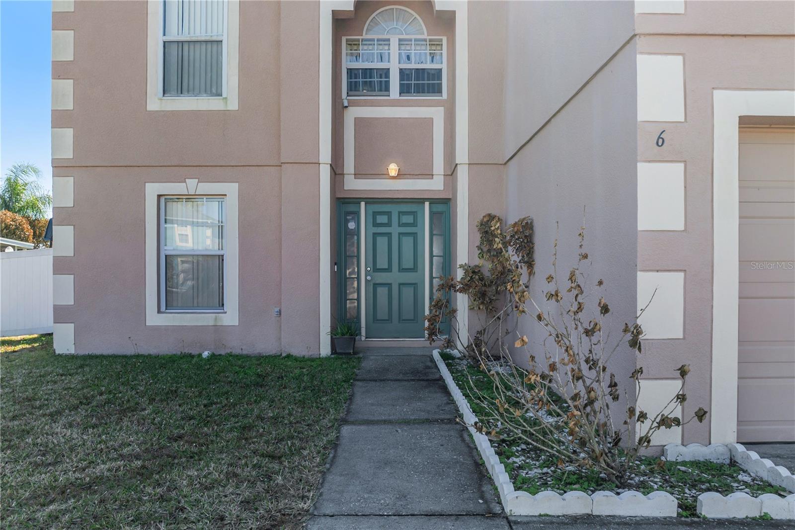 6 Alicante Court, FL