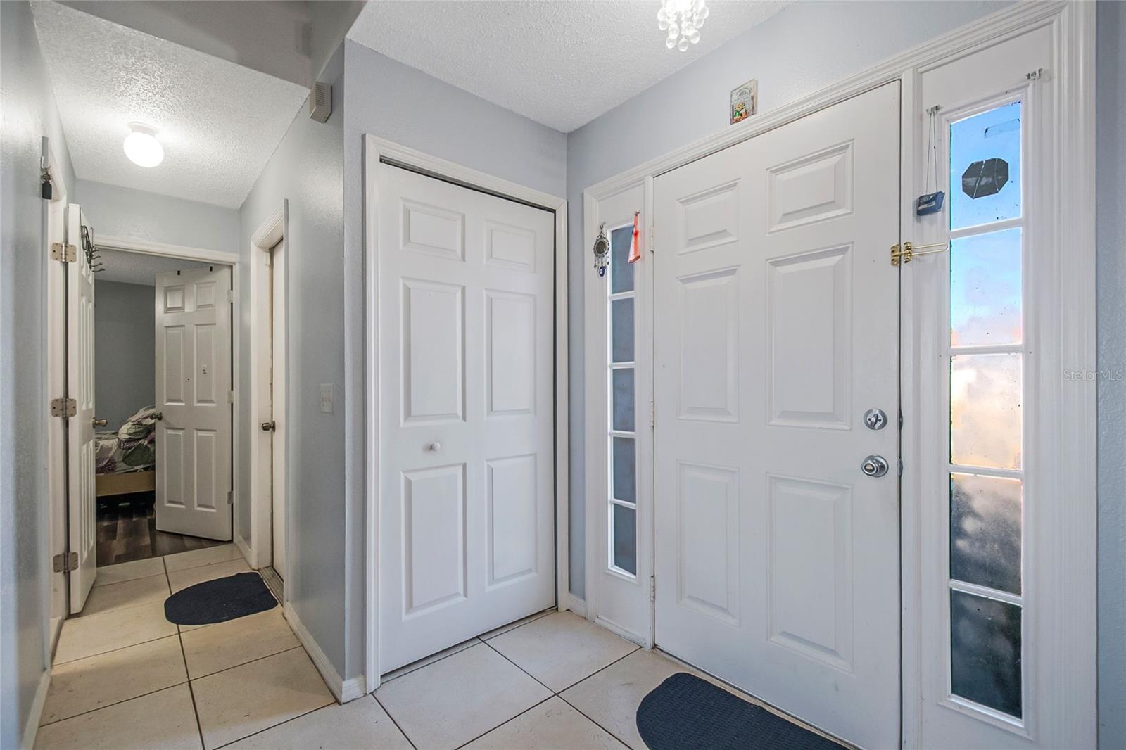 6 Alicante Court, FL