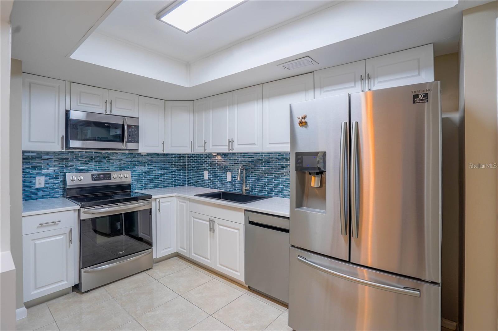 7100 Sunshine Skyway Lane, FL