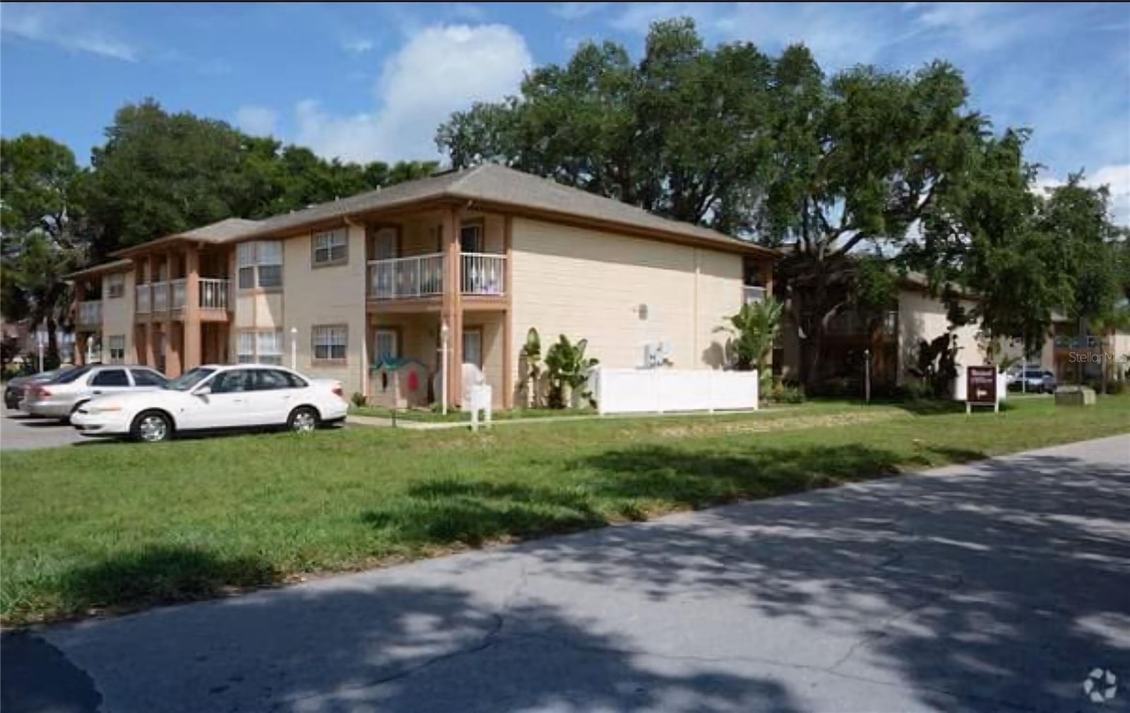 5551 Executive Drive, FL
