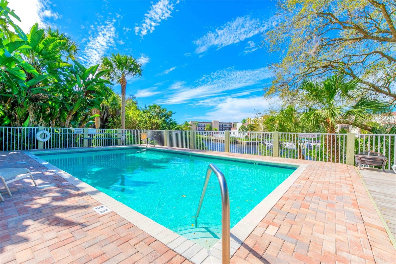 5551 Executive Drive, FL