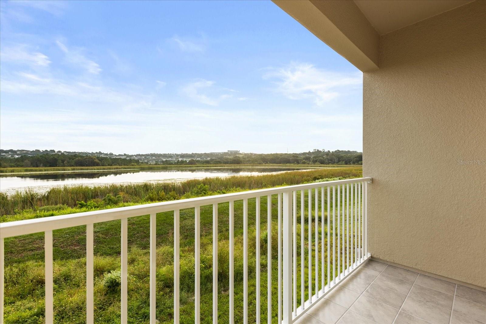 925 Lakefront Village Drive, FL
