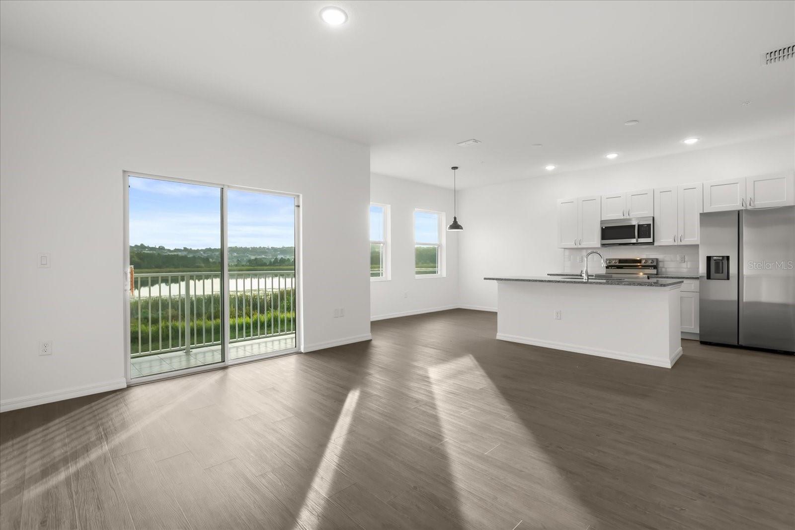 925 Lakefront Village Drive, FL