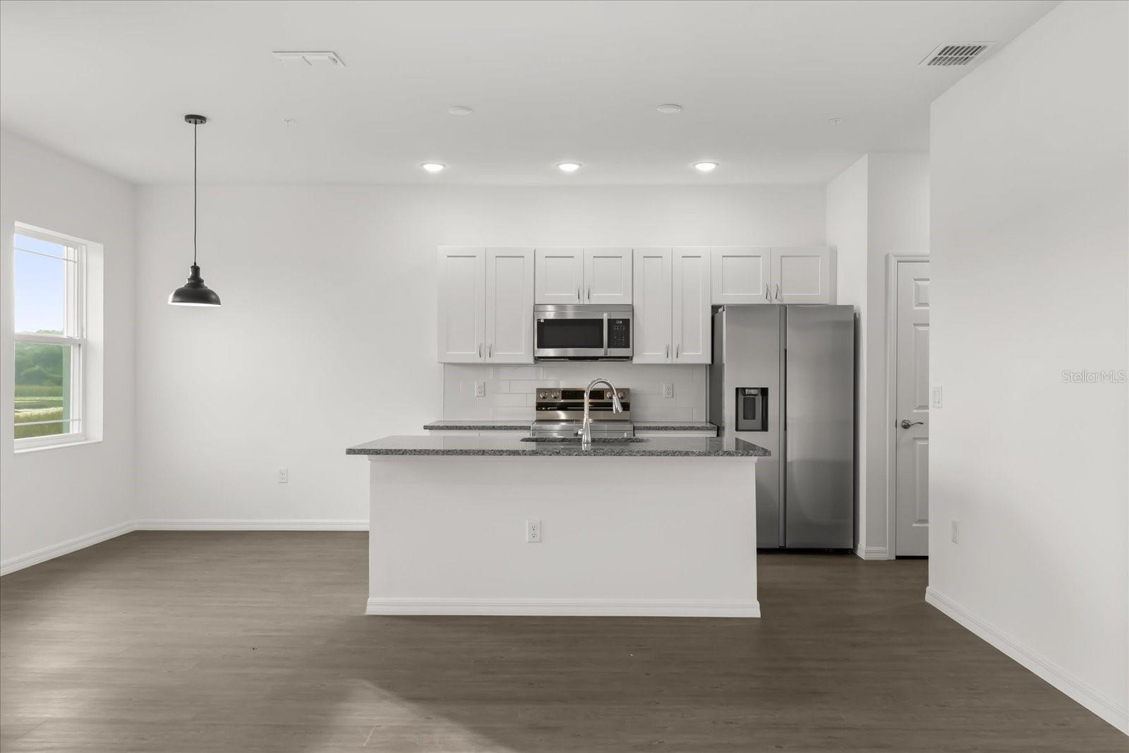 925 Lakefront Village Drive, FL